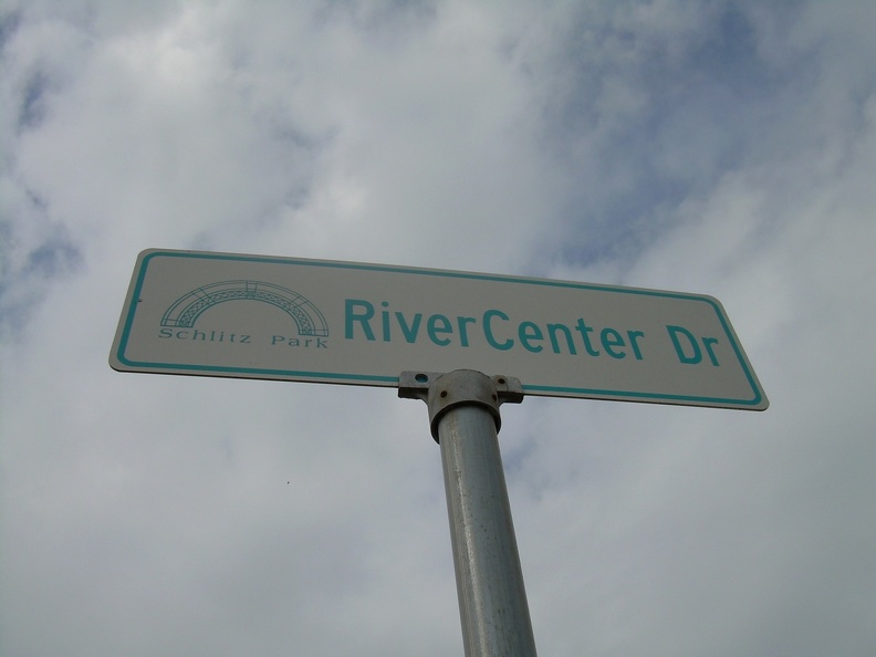 rivercenter-dr_1565493093_o.jpg