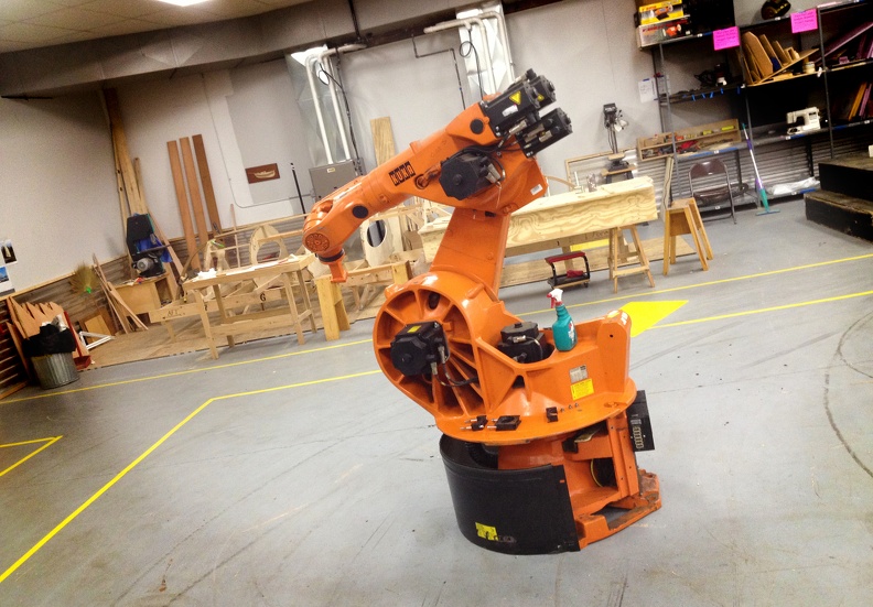 kuka-kr-30-giant-industrial-robot-arm_9071121308_o.jpg